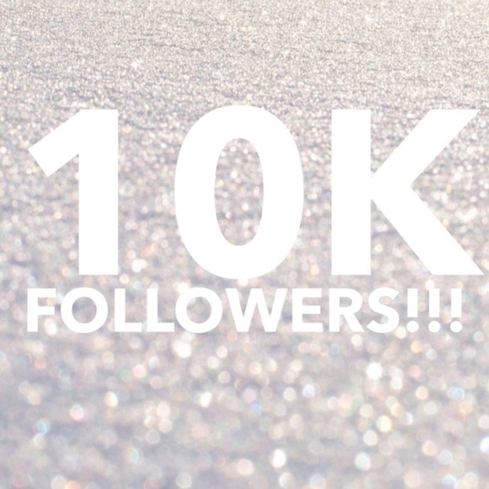 Yay!! 10k followers 🎉🎉